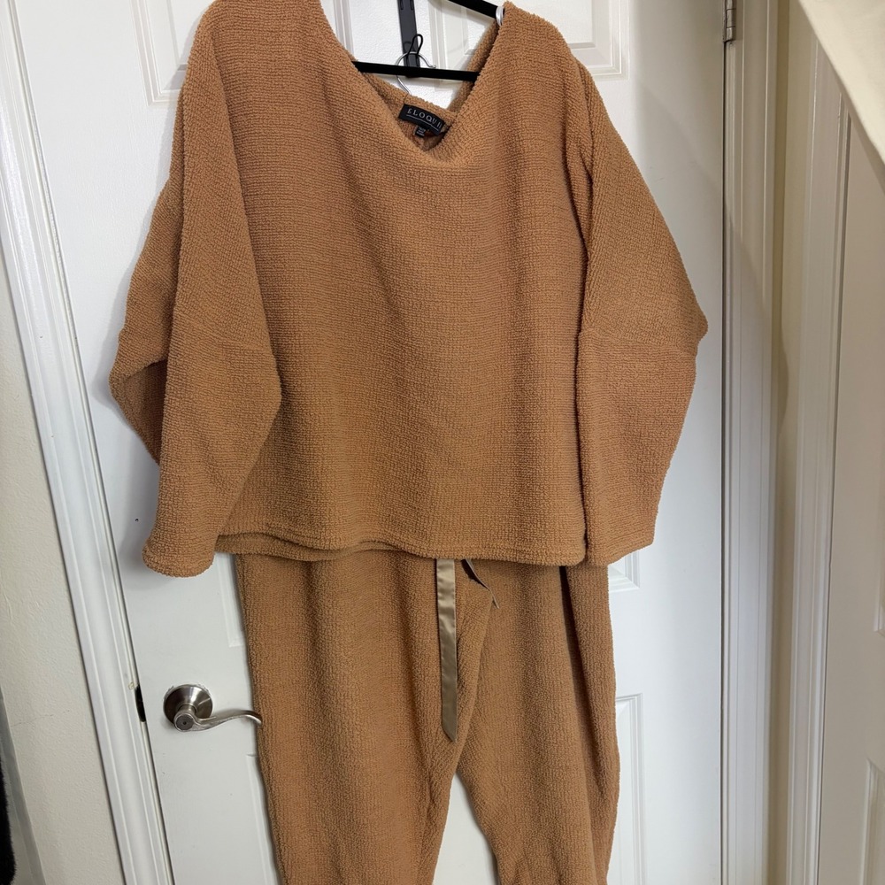 Eloquii Teddy Fleece Lounge Set Camel Brown V-Neck Top & Joggers Plus Size 22-28